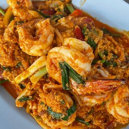 กุ้งทะเลผัดผงกะหรี่