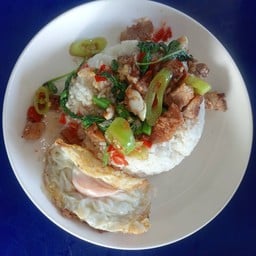 ลุงศรี อีสานลาบแซ่บ อาหารตามสั่ง
