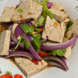 ยำหมูยอ