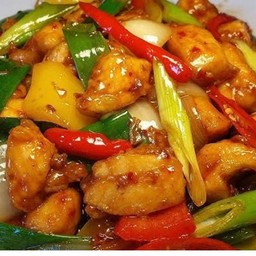 ข้าวผัดพริกเผาไก่