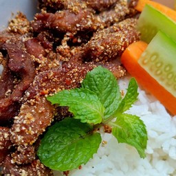 ข้าวหน้าคอหมูคลุกฝุ่น