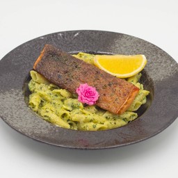 เพนเน่เพสโต้แซลมอน