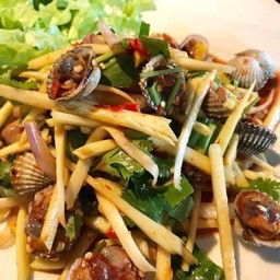 ยำมะม่วงหอยแครง