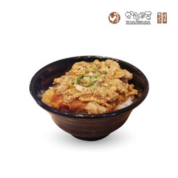 ข้าวหน้าด้งไก่ทอดโอบังซอสไข่ข้น