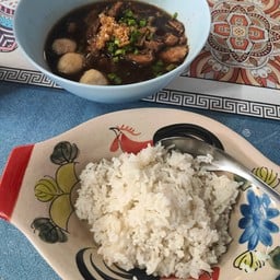 ร้านสาทร 13