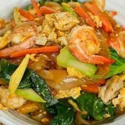 ผัดซีอิ๊วกุ้ง