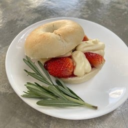 Strawberry Yoghurt Cheese