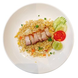 ข้าวผัดหมูกรอบ