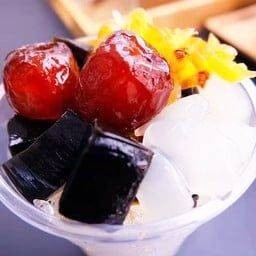 เฉาก๊วยนมสดทรงเครื่อง
