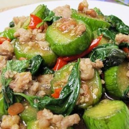 มะเขือยาวผัดหมูสับ