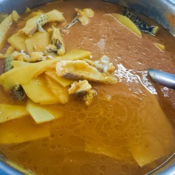 ร้านป้าสาว ขนมจีน แม่ริมพลาซ่า