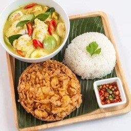 แกงเขียวหวานไก่ + ไข่เจียวหรือ ไข่เจียวฟู