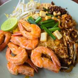 ผัดไทกุ้งสด