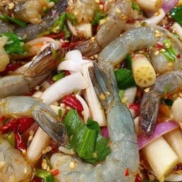 ยำไหลบัวกุ้งสด