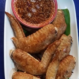 ปีกไก่ย่างเกลือ