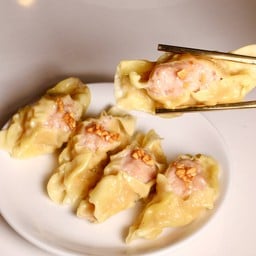 เกี๊ยวต้มหมูเด้งไส้ทะลัก