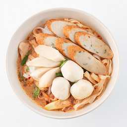 ก๋วยเตี๋ยวต้มยำลูกชิ้นปลาภูเก็ต