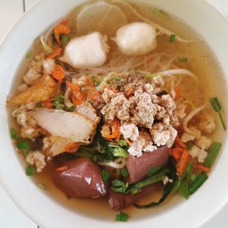 ก๋วยเตี๋ยวต้มยำไข่มะนาว&อาหารตามสั่ง"ซอยอนามัยวัดเพลินเพชร"