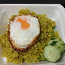 ข้าวเขียวหวานกุ้ง