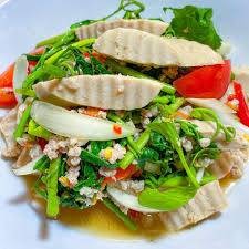 ยำกระเฉดหมูยอ