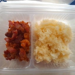 กึ๋นไก่ทอดกระเทียมข้าวเหนียวขาว