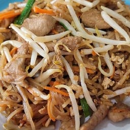 ข้าวไข่เจียว&ก๋วยเตี๋ยวเนื้อ