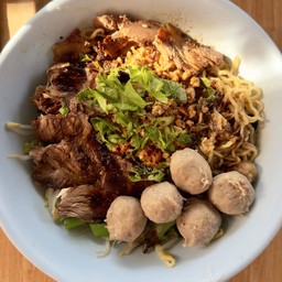 เตี๋ยวแห้งเนื้อ
