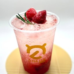 สตอเบอร์รี่ โซดา