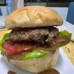 เบอเกอร์เนื้อโฮมเมด