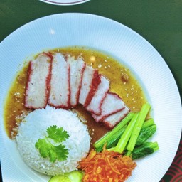 ข้าวหมูแดง