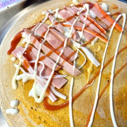 พิซซ่า+ชีสยืด+แฮมไก่+ปูอัด+ไส้กรอก