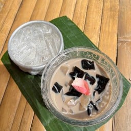 เฉาก๊วยนมสด