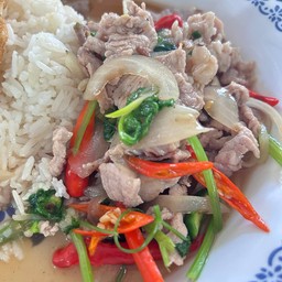 ผัดพริกสดหมูชิ้น