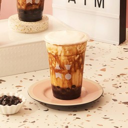 Black Sugar Fresh Milk (พร้อมไข่มุกอุ่นแบล็คชูการ์)