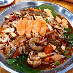 เหลารวมปากแตก แซ่บปากเจ่อ