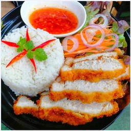 ชุดข้าวอกไก่(150g)ทอดกรอบ+น้ำจิ้มไก่(กล่อง750ml)