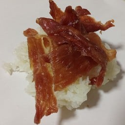 ข้าวเหนียวหมูน้องกันตา