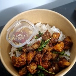 กระเพราหมู3ชั้น