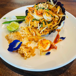 ผัดไทยกุ้งสด