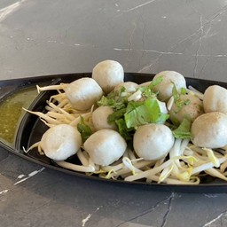 ลูกชิ้นปลา - ลวกจิ้ม