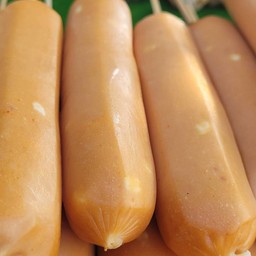 ไส้กรอกชีสไก่ (ยำ)