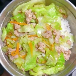 ฟาฮ์เดลอาหารตามสั่ง