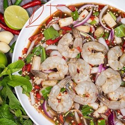 ยำไหลบัวกุ้งสด