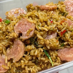 ข้าวคลุก กะเพรา แหนม+หมูสับ