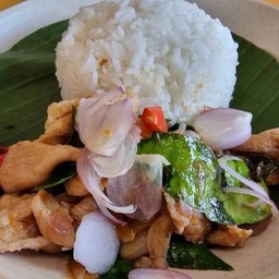 หมูชิ้นผัดเคย (ราดข้าว)