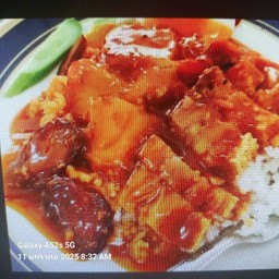 ข้าวหมูแดงหมูกรอบ