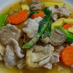 ข้าวแกง  พะแนง & แกงเขียวหวานไก่ ใน ม.กรุงเทพ (เจ้าเดียวกับขนมจีนน้ำยารสเด็ด) มอกรุงเทพ