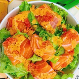 สลัดแซลมอนไข่กุ้ง