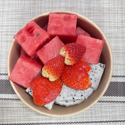 แก้วมังกร แตงโม สตอเบอรรี่
