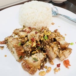 ผัดพริกเกลือ ราดข้าว